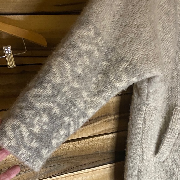 Hilda Ltd. Cream and  gray thick Wool Coat made in Iceland size large button up - Picture 2 of 8
